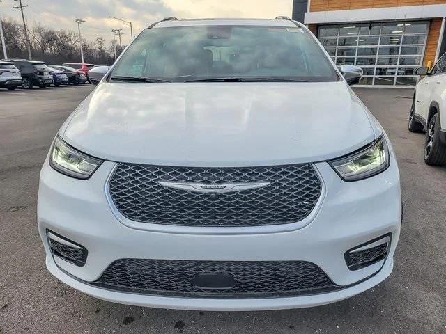 2026 Chrysler Pacifica Pinnacle AWD
