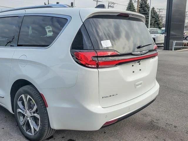 2026 Chrysler Pacifica Pinnacle AWD