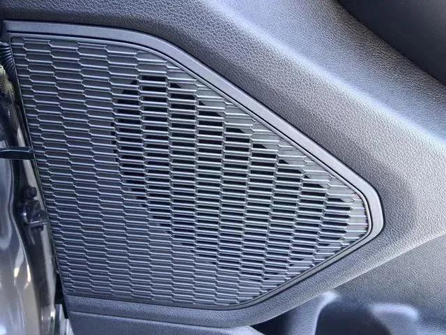 New 2026 Baltic Gray Metallic Clear-Coat Exterior Paint Jeep Laredo X image 26