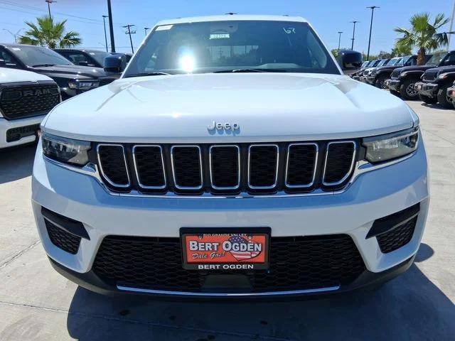 2026 Jeep Grand Cherokee Altitude 4x2