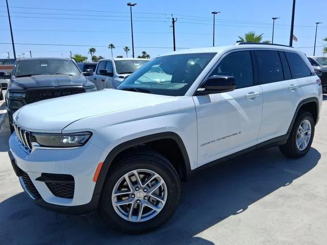 2026 Jeep Grand Cherokee Altitude 4x2