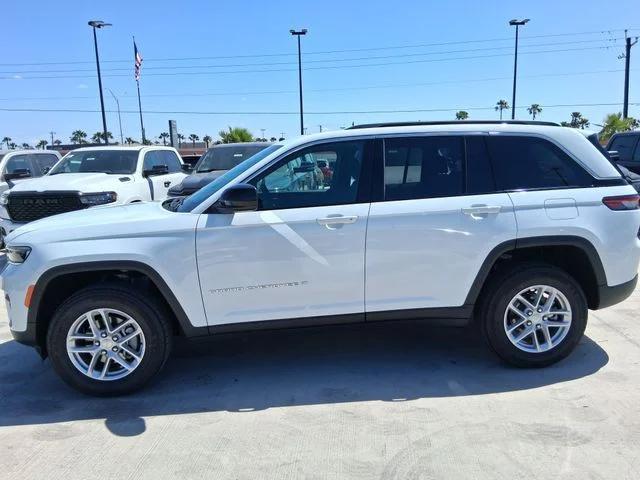 2026 Jeep Grand Cherokee Altitude 4x2