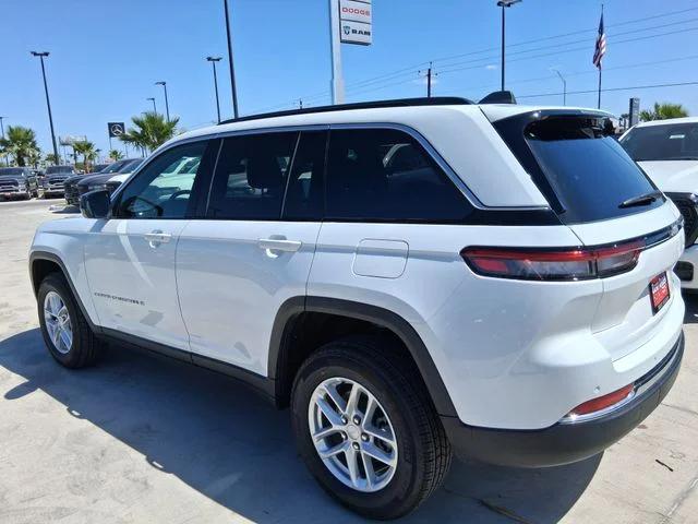2026 Jeep Grand Cherokee Altitude 4x2