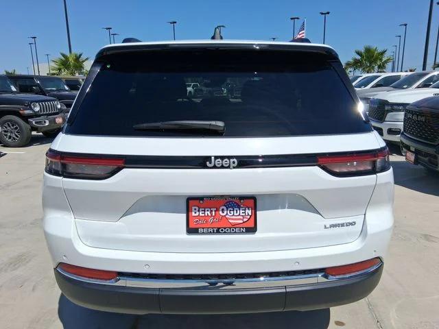 2026 Jeep Grand Cherokee Altitude 4x2