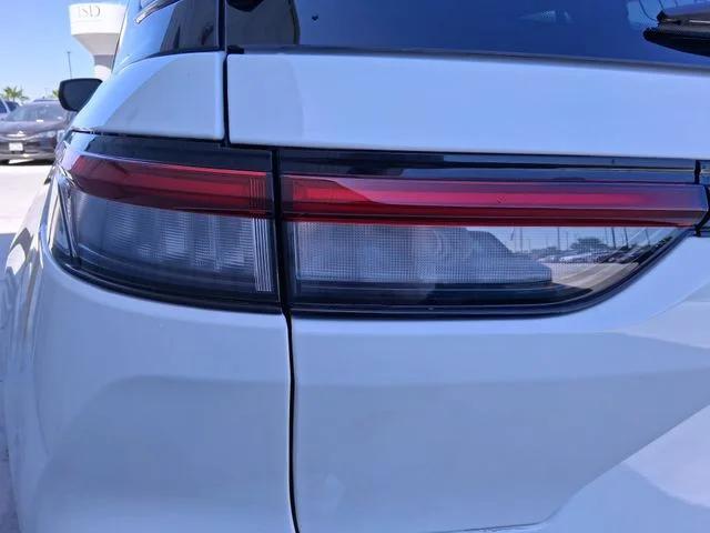 2026 Jeep Grand Cherokee Altitude 4x2