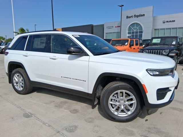 2026 Jeep Grand Cherokee GRAND CHEROKEE LAREDO X 4X2