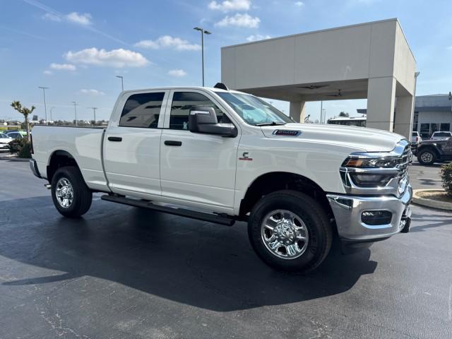 2026 RAM Ram 2500 RAM 2500 TRADESMAN CREW CAB 4X4 64 BOX