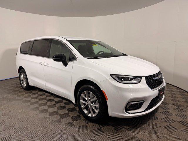 2026 Chrysler Pacifica PACIFICA SELECT AWD 2026 Chrysler Pacifica PACIFICA SELECT AWD