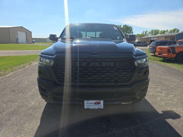 2026 RAM Ram 1500 RAM 1500 EXPRESS CREW CAB 4X4 57 BOX