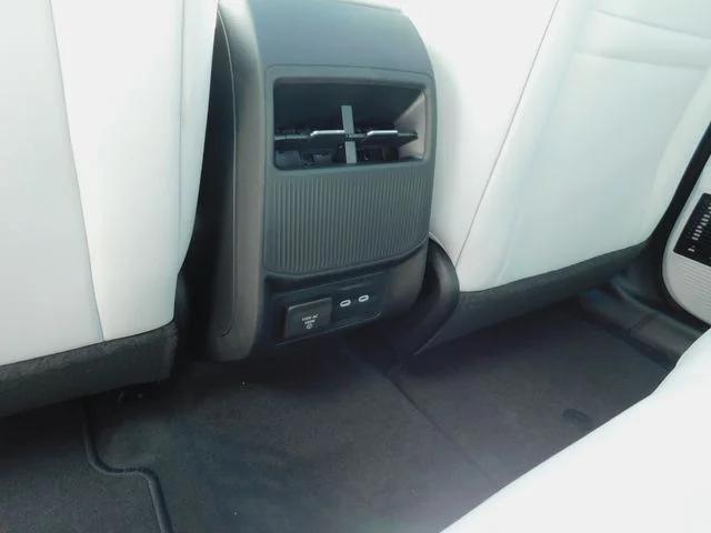 2026 Jeep Cherokee Overland 4x4