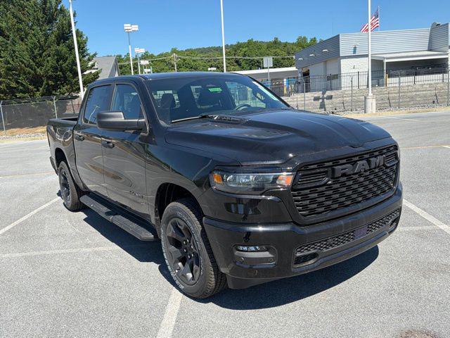2026 RAM Ram 1500 RAM 1500 EXPRESS CREW CAB 4X4 57 BOX