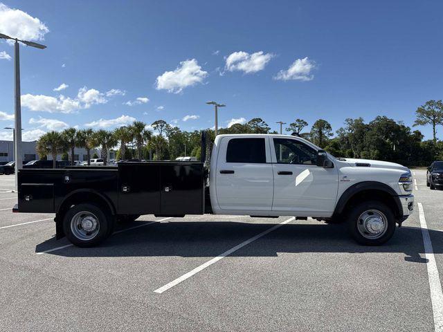 2026 RAM Ram 5500 Chassis Cab RAM 5500 TRADESMAN CHASSIS CREW CAB 4X4 84 CA 2026 RAM Ram 5500 Chassis Cab RAM 5500 TRADESMAN CHASSIS CREW CAB 4X4 84 CA