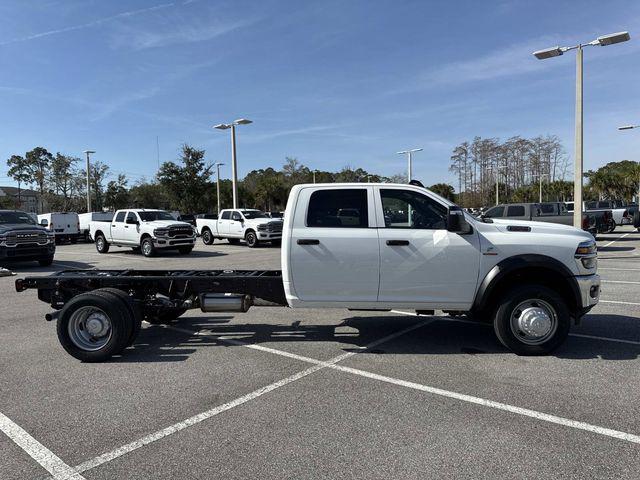 2026 RAM Ram 5500 Chassis Cab RAM 5500 TRADESMAN CHASSIS CREW CAB 4X4 84 CA