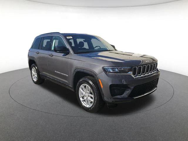 2026 Jeep Grand Cherokee GRAND CHEROKEE LAREDO X 4X4
