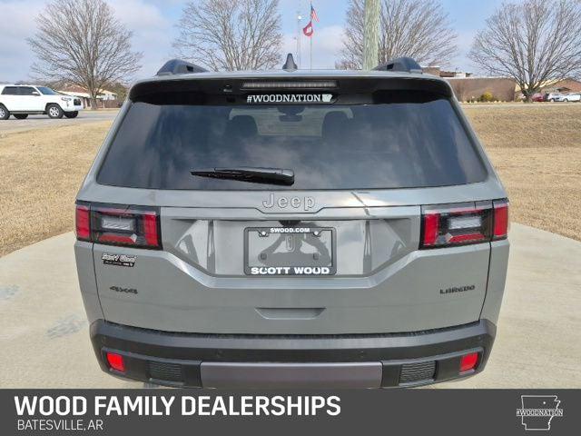 2026 Jeep Cherokee Laredo 4x4