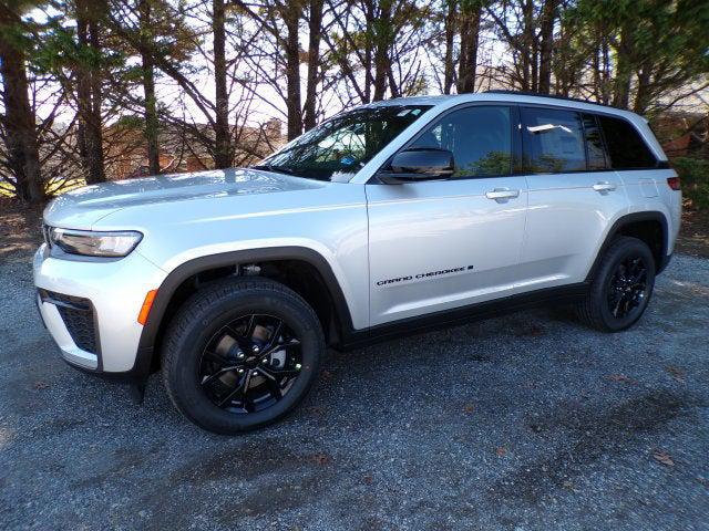 2026 Jeep Grand Cherokee GRAND CHEROKEE LAREDO ALTITUDE 4X4 2026 Jeep Grand Cherokee GRAND CHEROKEE LAREDO ALTITUDE 4X4