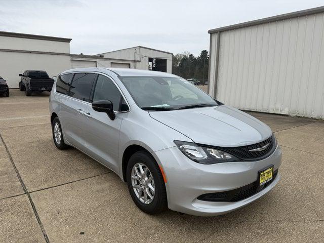 2026 Chrysler Voyager VOYAGER LX