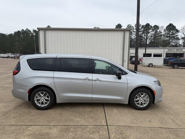 2026 Chrysler Voyager VOYAGER LX
