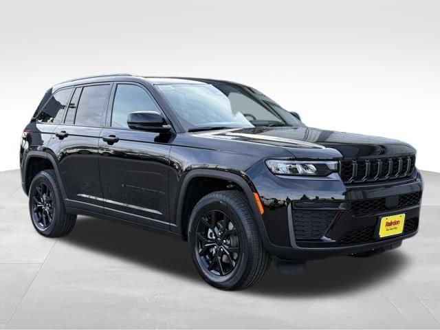 2026 Jeep Grand Cherokee GRAND CHEROKEE LAREDO ALTITUDE 4X4 2026 Jeep Grand Cherokee GRAND CHEROKEE LAREDO ALTITUDE 4X4