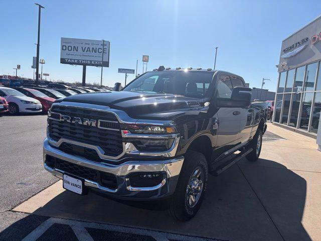 2026 RAM Ram 2500 RAM 2500 TRADESMAN CREW CAB 4X4 64 BOX