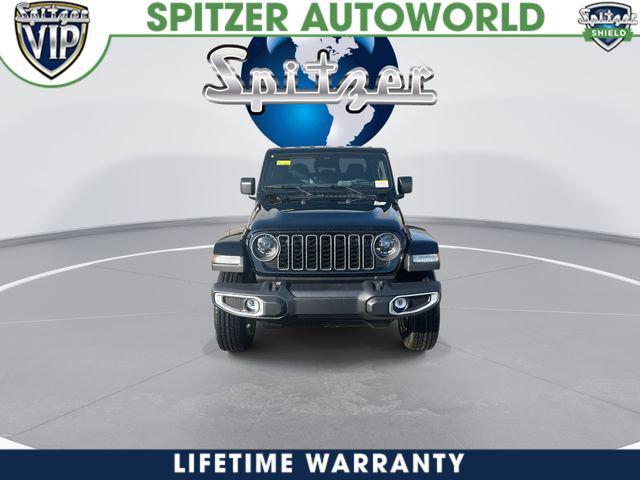 2026 Jeep Gladiator GLADIATOR SAHARA 4X4
