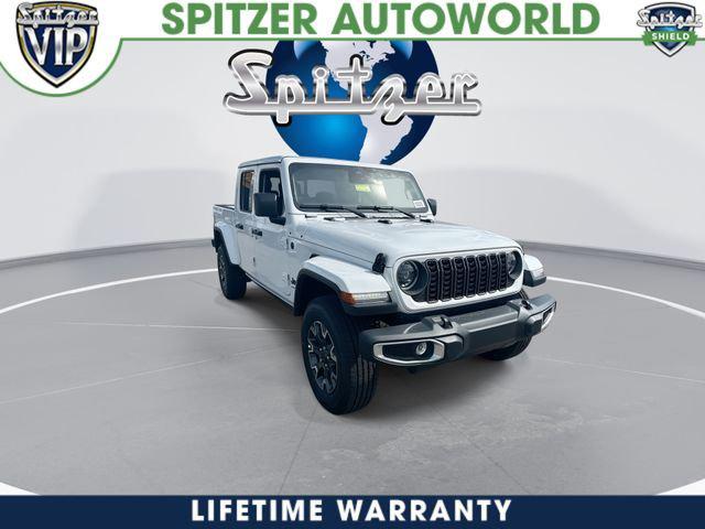 2026 Jeep Gladiator GLADIATOR SAHARA 4X4
