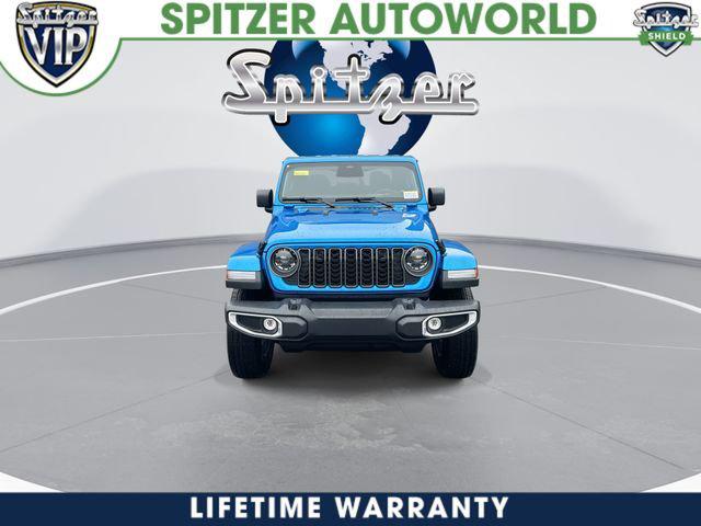 2026 Jeep Gladiator GLADIATOR SAHARA 4X4