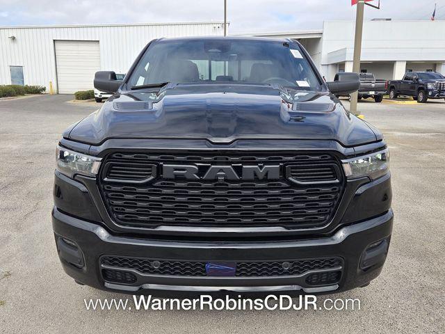 2026 RAM Ram 1500 RAM 1500 EXPRESS CREW CAB 4X4 57 BOX