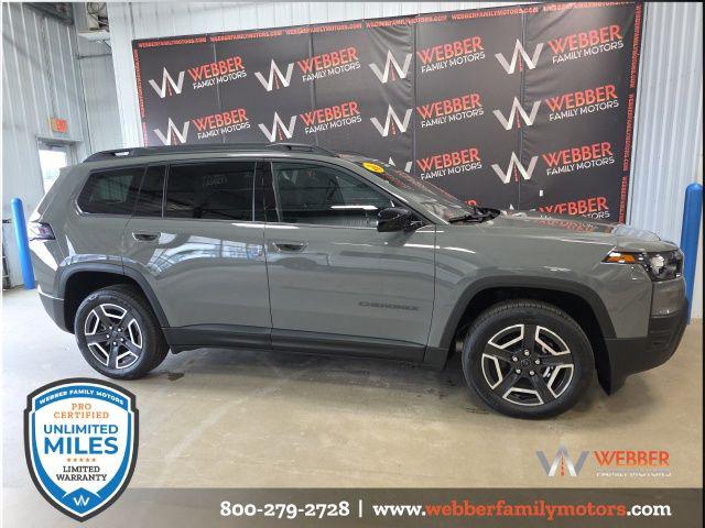 2026 Jeep Cherokee CHEROKEE LAREDO 4X4