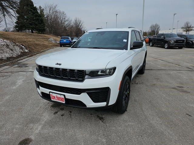 2026 Jeep Grand Cherokee GRAND CHEROKEE L LAREDO ALTITUDE 4X4