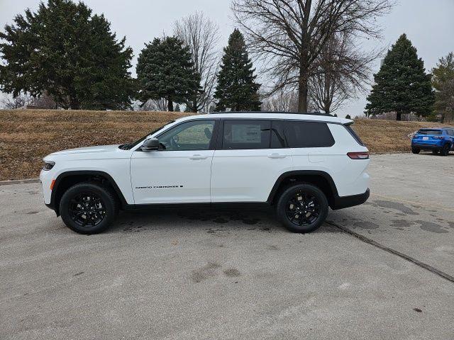 2026 Jeep Grand Cherokee GRAND CHEROKEE L LAREDO ALTITUDE 4X4