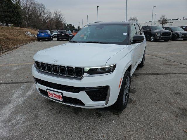2026 Jeep Grand Cherokee Summit 4x4 for sale in Urbandale, IA