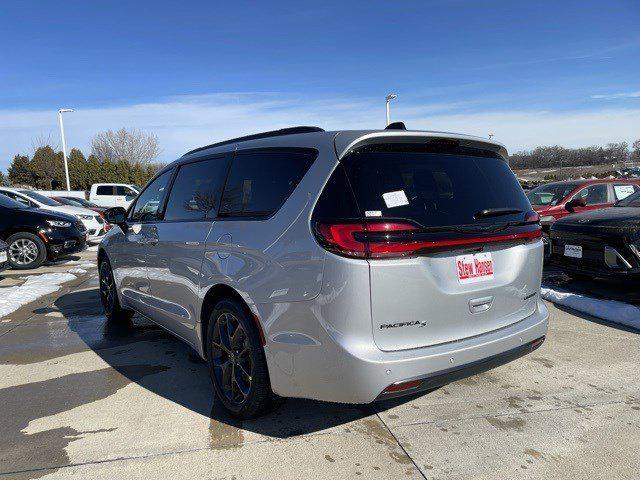 2026 Chrysler Pacifica PACIFICA LIMITED 2026 Chrysler Pacifica PACIFICA LIMITED