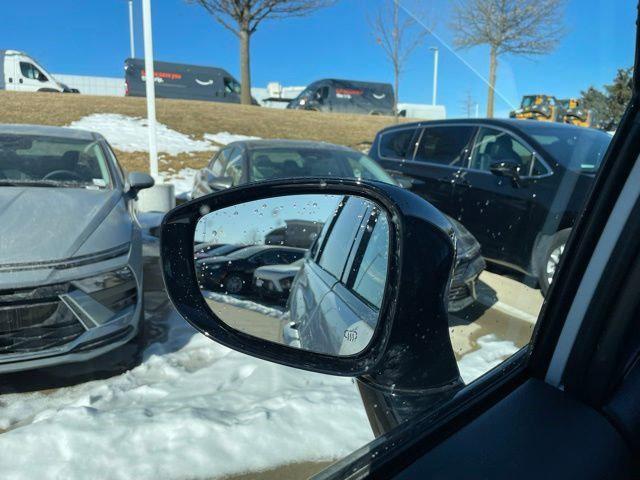 2026 Chrysler Pacifica Select AWD