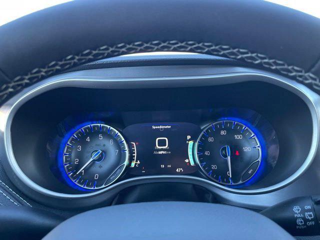 2026 Chrysler Pacifica Select AWD