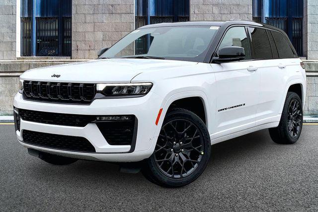 2026 Jeep Grand Cherokee GRAND CHEROKEE SUMMIT 4X4