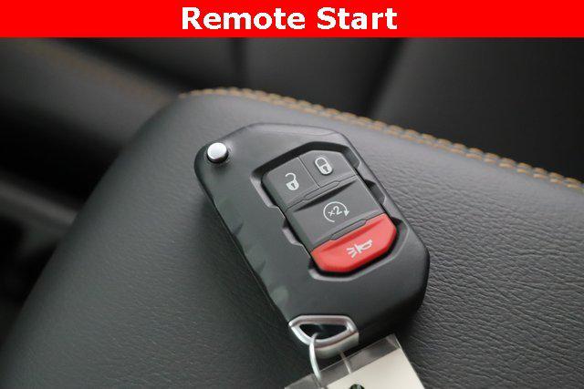 2026 Jeep Gladiator GLADIATOR SAHARA 4X4