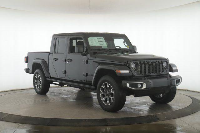 2026 Jeep Gladiator GLADIATOR SAHARA 4X4