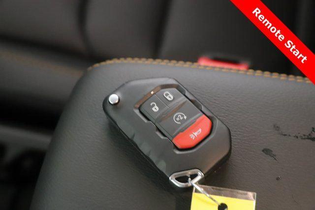 2026 Jeep Gladiator GLADIATOR SAHARA 4X4