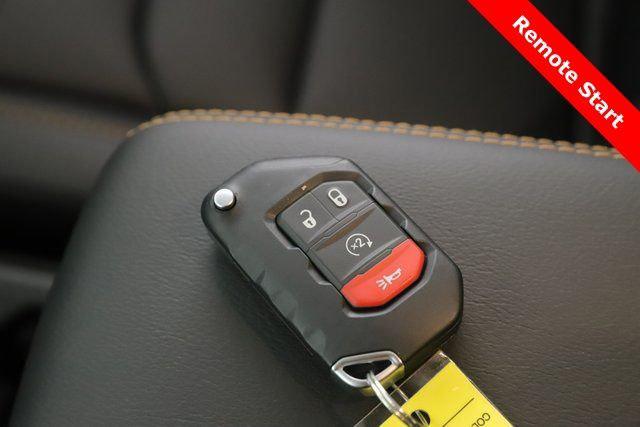 2026 Jeep Gladiator GLADIATOR SAHARA 4X4