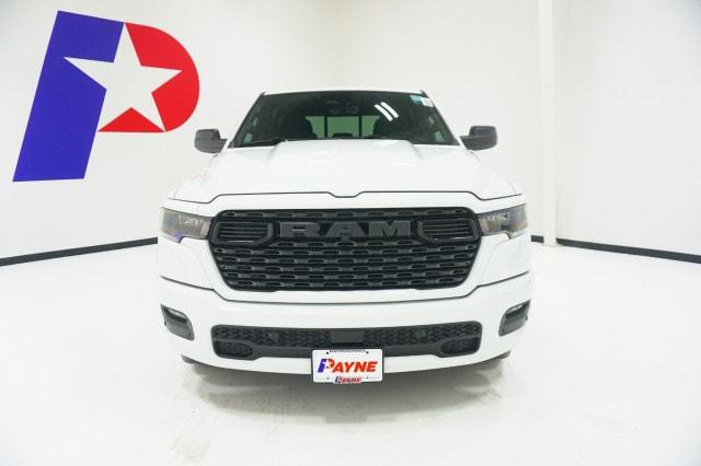 2026 RAM Ram 1500 RAM 1500 EXPRESS CREW CAB 4X2 57 BOX