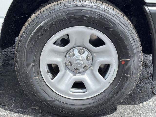 2026 Ram 1500 Tradesman Crew Cab 4x4 5'7" Box