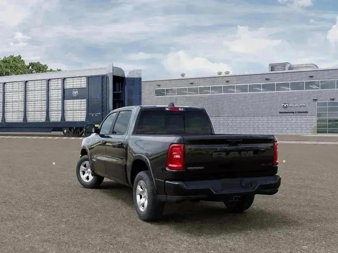 New 2026 Diamond Black Crystal Pearl-Coat Exterior Paint RAM Big Horn/Lone Star image 29