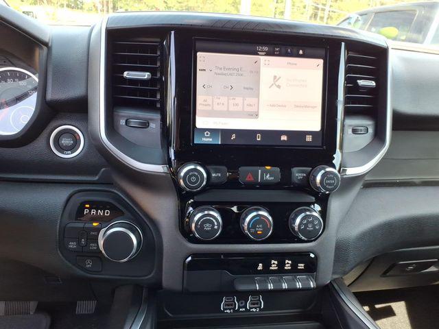 2026 Ram 1500 Express Crew Cab 4x4 5'7" Box