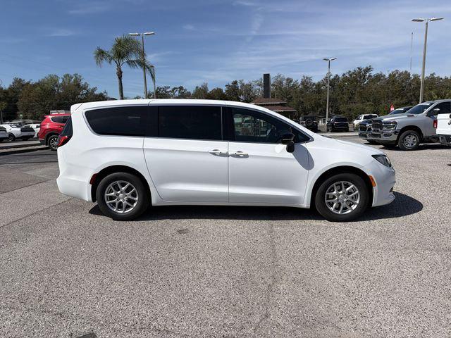 2026 Chrysler Voyager VOYAGER LX