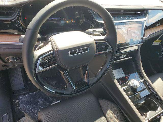 2026 Jeep Grand Cherokee Summit 4x4