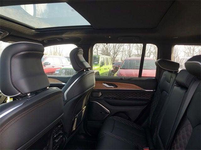 2026 Jeep Grand Cherokee Summit 4x4