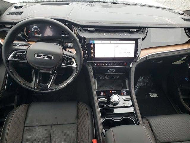 2026 Jeep Grand Cherokee Summit 4x4
