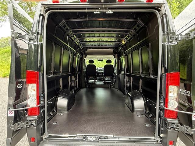 2026 Ram ProMaster Cargo Van Tradesman High Roof 159" WB EXT w/Pass Seat