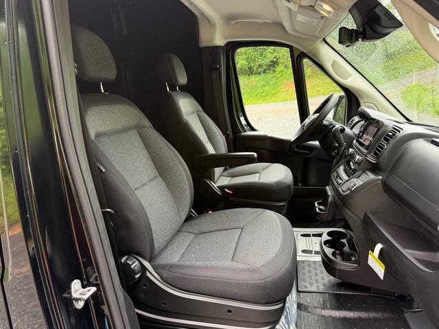 2026 Ram ProMaster Cargo Van Tradesman High Roof 159" WB EXT w/Pass Seat